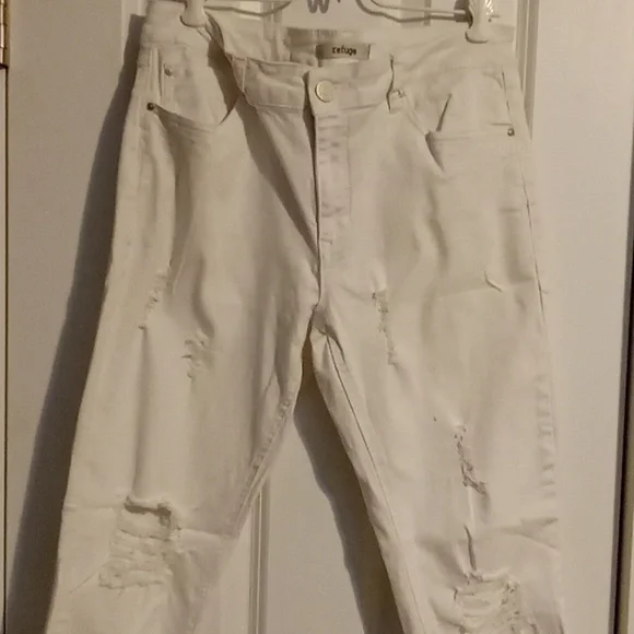 Refuge Crisp White Skinny Jeans - Picture 3 of 7